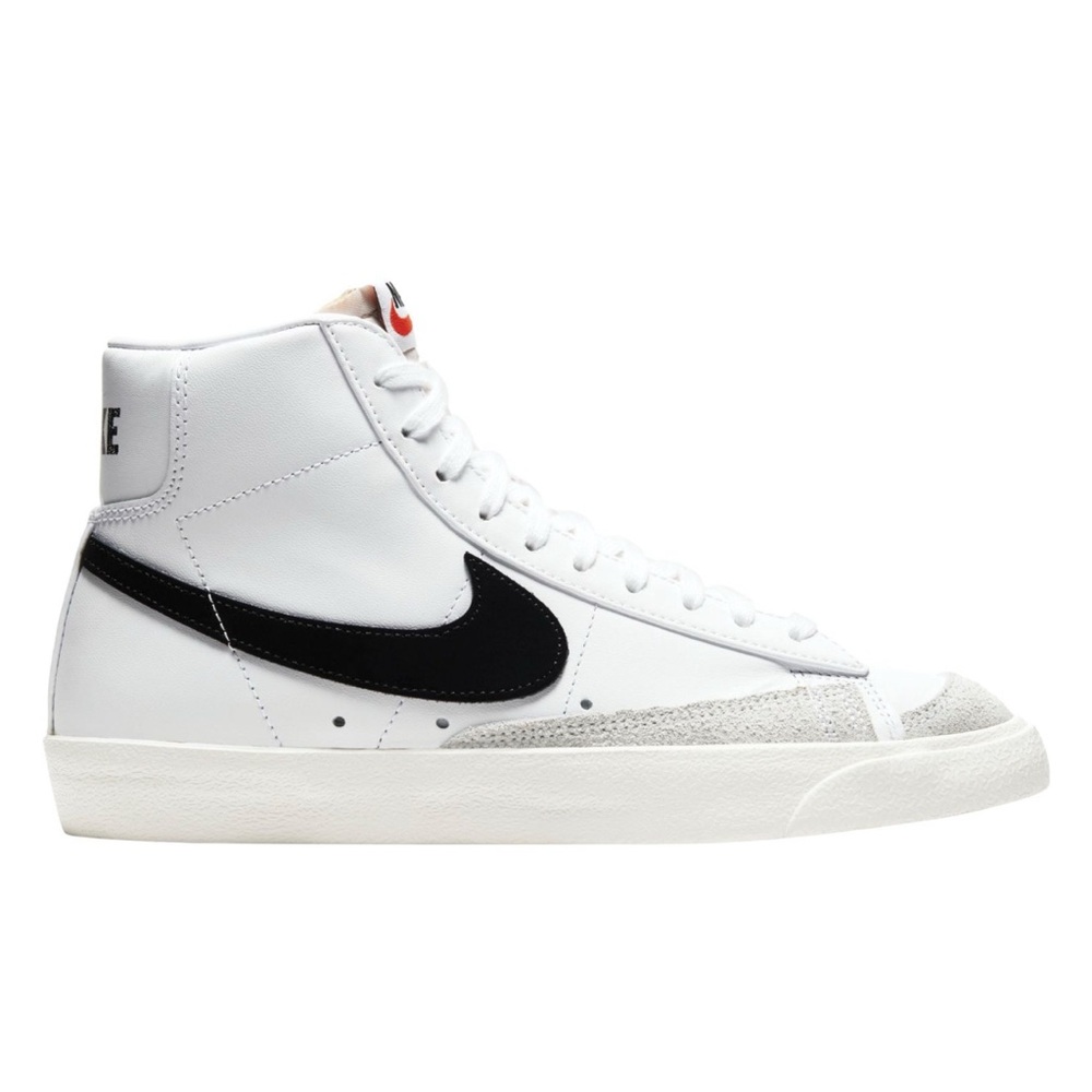 Nike Women’s Blazer Mid 77 Shoes